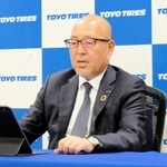 サッカー日本代表のサポーティングカンパニーとして、Ｗ杯での快進撃を喜ぶＴＯＹＯＴＩＲＥの清水隆史社長（同社提供）