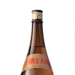 清酒大関の「上撰金冠」（大関提供）