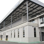 タクマ播磨工場で稼働を始めた新工場棟の外観＝高砂市荒井町新浜１