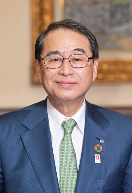 家次恒氏