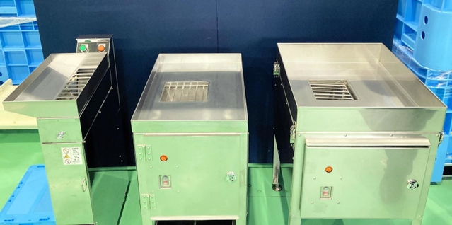 エコリオの揚げかす搾り機（三機サービス提供）