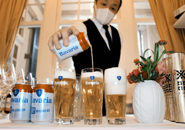 沢の鶴が販売するオランダのノンアルコールビール「ババリア０・０％＝東京都港区
