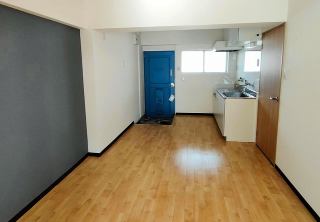 社宅を再生した賃貸住宅「ＳＵＺＵＲＡＮ　ＤＡＮＣＨＩ」の内部（ｔｏ　Ｕ提供）