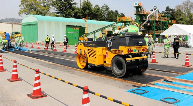 日工などが公開した実証実験＝茨城県土浦市