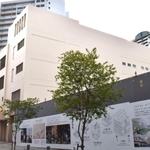 再開発ビル「アスタくにづか１番館」。地下では「食の棚フーケット」閉店後、「食品館アプロ新長田店」がオープンする＝神戸市長田区腕塚町５