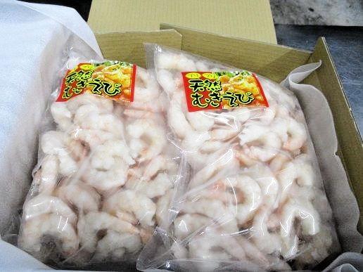 岩手県釜石市の返礼品に加わった阪神低温の冷凍むきエビ（同社提供）