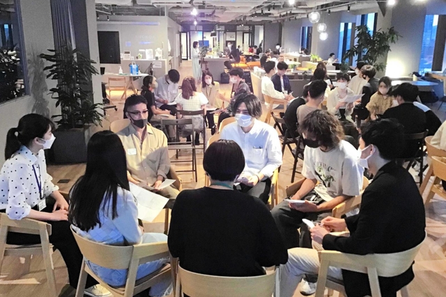 開設から２年となったアンカー神戸。学生の交流会なども開かれた＝神戸市中央区加納町４