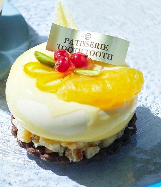 淡路島なるとオレンジを使ったパティスリートゥーストゥースの「クレール」（神戸阪急提供）