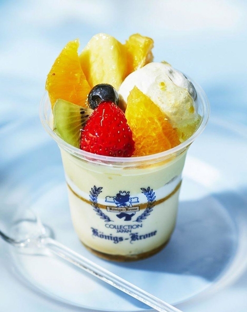 ケーニヒスクローネの「なるとオレンジのデザートプリン」（神戸阪急提供）