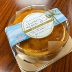 会員企業の交流をきっかけに、神戸ポートピアホテルとオイシスが共同開発したチーズケーキ（同ホテル提供）