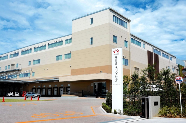 完成し、公開されたメディセオ「阪神ＡＬＣ」＝西宮市津門大塚町