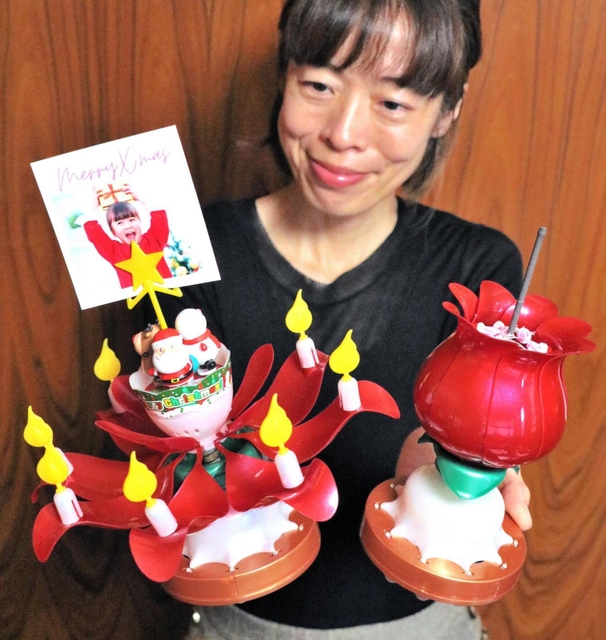 試験販売中のスーパードリームキャンドルのクリスマスバージョン＝神戸市長田区苅藻島町３