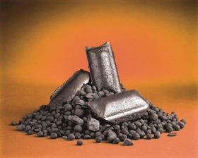 米子会社のミドレックスが製造する還元鉄（神戸製鋼所提供）