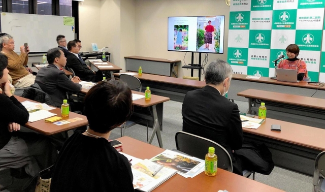 社会課題への挑戦をテーマに開かれた兵庫県中小企業家同友会の事例発表会＝神戸市中央区御幸通６