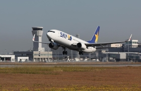 開港から１８年がたった神戸空港＝２０２２年１２月、神戸市中央区