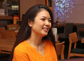 精力的に活動を続ける松田侑希さん＝神戸市中央区