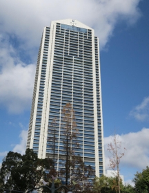 神戸市役所＝神戸市中央区