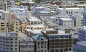 大丸神戸店方面から望む旧居留地の建築群＝神戸市立博物館（撮影・斎藤雅志）