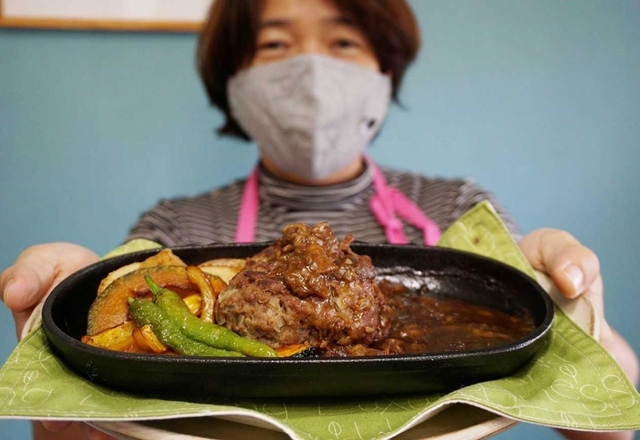 カフェで提供している飛騨牛を使ったハンバーグ