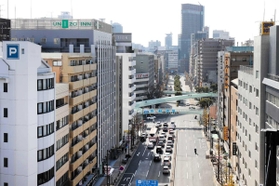 生田川跡地にできたフラワーロード。葺合区と生田区の境界だった