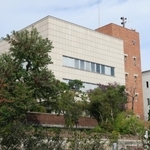 神戸市立中央図書館＝神戸市中央区楠町７