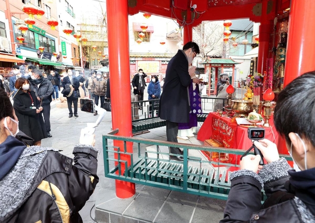 規模を縮小し、オンラインで生配信された春節祭＝神戸市中央区元町通１（撮影・辰巳直之）