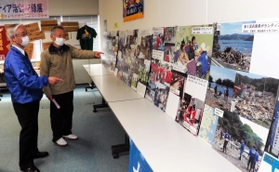 東日本大震災の被災地での活動記録を紹介するパネル展＝ひょうごボランタリープラザ