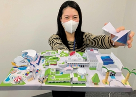 須磨海浜水族園を再現したペーパークラフトの試作品