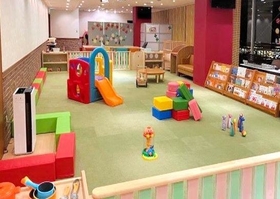 神戸常盤大学が運営する子育て支援センター「ときわんノエスタ」＝神戸市兵庫区御崎町１（同大学提供）