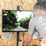 実際の六甲山のサイクリングコースを映像で楽しめるバーチャルサイクリング。「行ったきり、帰ってこなくていい」のが利点なのだとか＝神戸市北区有馬町、カーザ・シクリズモ