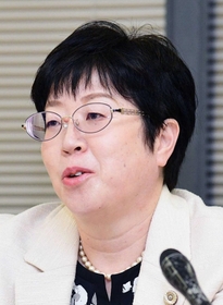 鴇田香織氏
