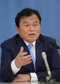 赤羽一嘉氏