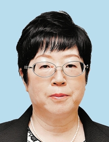 鴇田香織氏