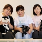カフェを運営する太期さん一家。左から由美子さん、量子さん、麻美子さん＝神戸市灘区天城通３
