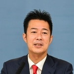 井坂信彦氏