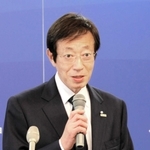 今後取り組むべき課題などを語る久元喜造氏＝神戸市役所（撮影・初鹿野俊）