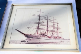 １９８４年に初めて日本丸が神戸港に寄港した際の写真＝神戸市中央区新港町