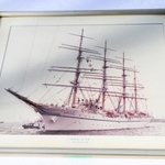 １９８４年に初めて日本丸が神戸港に寄港した際の写真＝神戸市中央区新港町