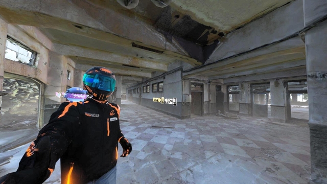 旧摩耶観光ホテルのＣＧモデルを使ったオンラインツアー（ＶｏｘｅｌＫｅｉ氏提供）