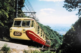 ２代目の車両（六甲山観光提供）