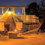 キャンプサイトには展望台を併設。眺望も魅力の一つだ＝神戸市垂水区下畑町（正木真一郎さん提供）