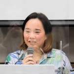 ２歳で養子となり、里親に養育された経験を語る神田裕子さん