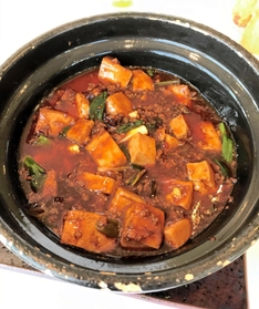 一番人気の「土鍋入り麻婆豆腐」