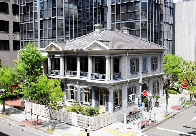 居留地時代の建物として神戸で唯一現存する「十五番館」＝神戸市中央区浪花町