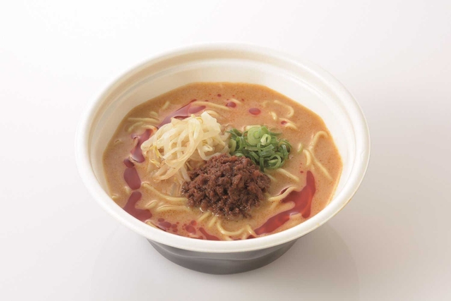 南京町監修の担々麺（ローソン提供）