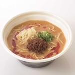 南京町監修の担々麺（ローソン提供）