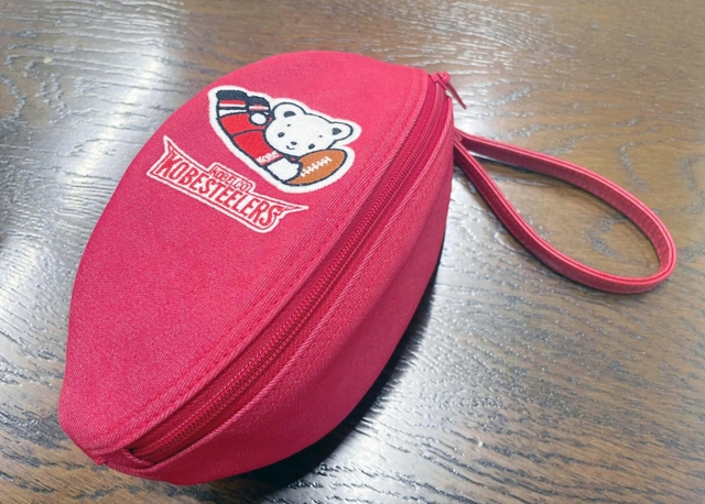 Amazon.co.jp: ファミリア familiarラグビーボール型ポーチ 神戸