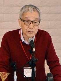 事件後の経験や犯罪被害者をめぐる問題について話す土師守さん＝神戸ＹＭＣＡ三宮会館