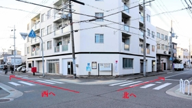 兵庫津で最も栄えていた札場の辻跡。ここで西国街道は直角に曲がる＝神戸市兵庫区本町（赤文字は筆者が加筆）