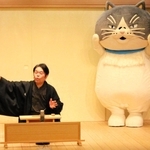 落語家たちと舞台に上がったマル＝神戸新開地・喜楽館